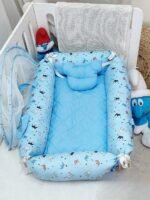 ⁦بيبي نست مع مخدة وناموسية - السنافر⁩ - الصورة ⁦3⁩