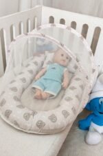 ⁦بيبي نست مع مخدة وناموسية - السنافر⁩ - الصورة ⁦4⁩